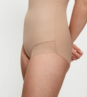 Majtki Modelujące True Shape Sensation Super HW Triumph