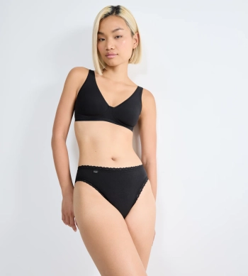 Majtki damskie sloggi czarne 24/7 Cotton Lace Tai figi bawełniane