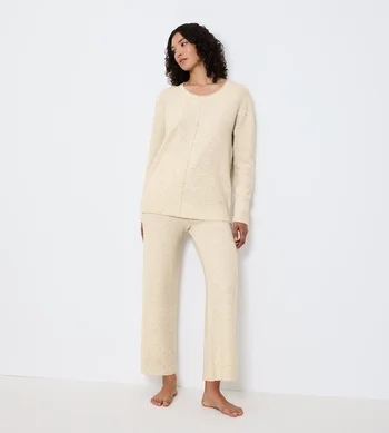 Sweter Triumph Amourette Cozy Top z długim rękawem