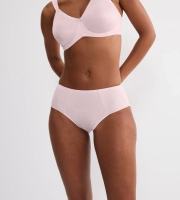 Majtki Damskie Triumph Essential Minimizer T Hipster 