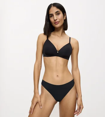 Majtki damskie Triumph Pretty Micro figi String koronkowe