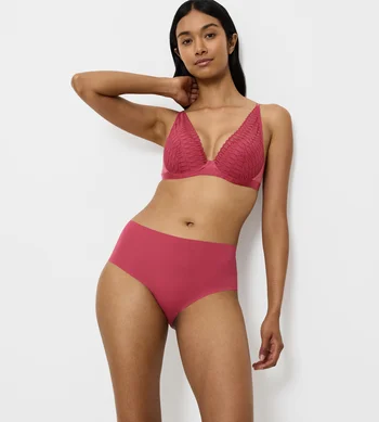 Majtki damskie Triumph Pretty Micro figi Maxi koronkowe