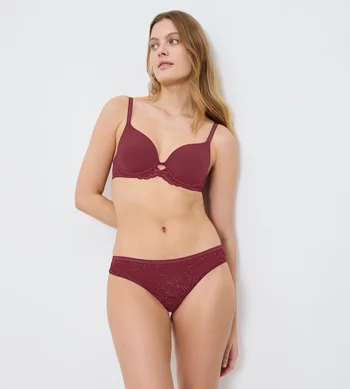 Majtki damskie Triumph Amourette Charm T Brazilian01