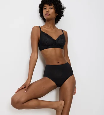 Biustonosz Triumph czarny Fit Smart P usztywniany bez fiszbin