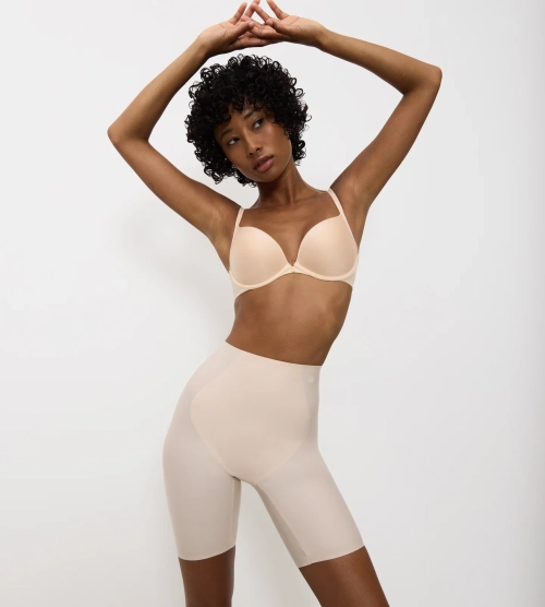 Biustonosz Triumph beżowy Body Make-Up Essentials WHU push-up miękki z fiszbinami