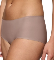 Majtki damskie Triumph Body Make-Up Illusion figi Shorty