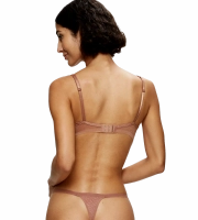 Biustonosz Triumph Signature Sheer WHP koronkowy usztywniany z fiszbinami