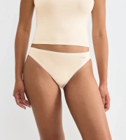 Majtki damskie sloggi kremowe GO Tai 2 szt. figi bawełniane