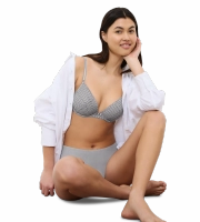 Biustonosz Triumph Aura Spotlight koronkowy push-up z fiszbinami