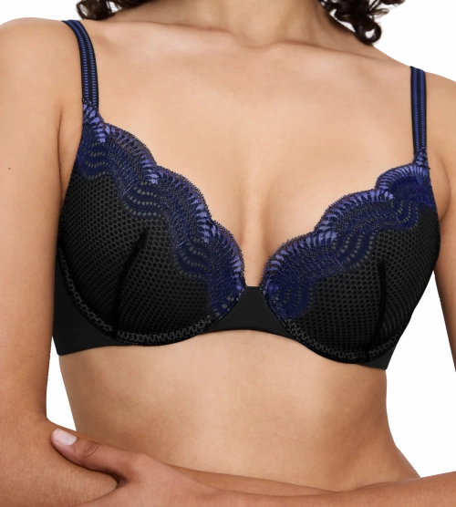 Biustonosz Triumph Comfort Glam push-up koronkowy z fiszbinami