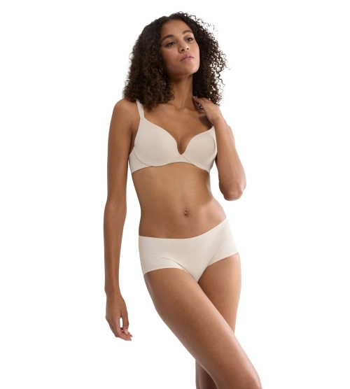 Majtki damskie Triumph Body Make-Up Illusion figi Shorty 