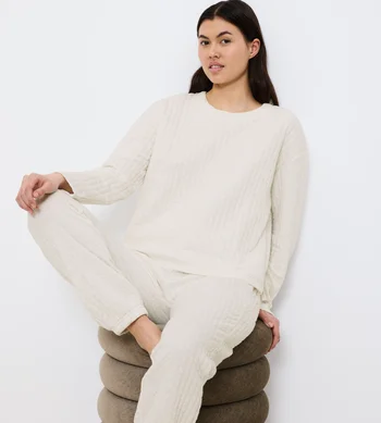 Sweter Triumph Cozy Comfort Top Quilted