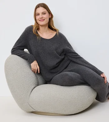 Sweter Triumph Amourette Cozy Top z długim rękawem