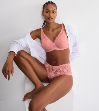 Biustonosz Triumph Amourette W01 minimizer z fiszbinami