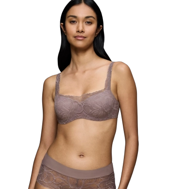 Biustonosz Triumph Body Make-Up Illusion Lace balkonetka z fiszbinami